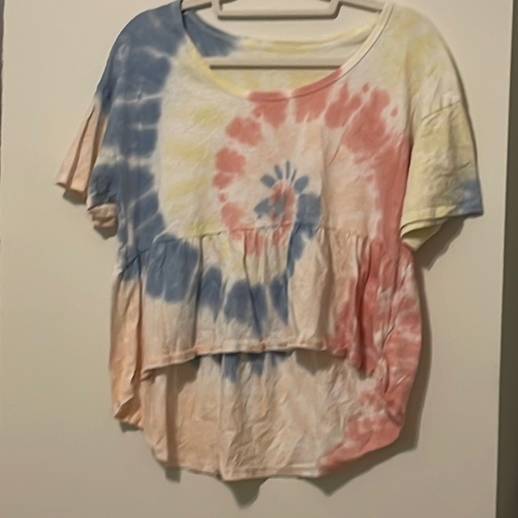 American Eagle Outfitters Tops - high low tee